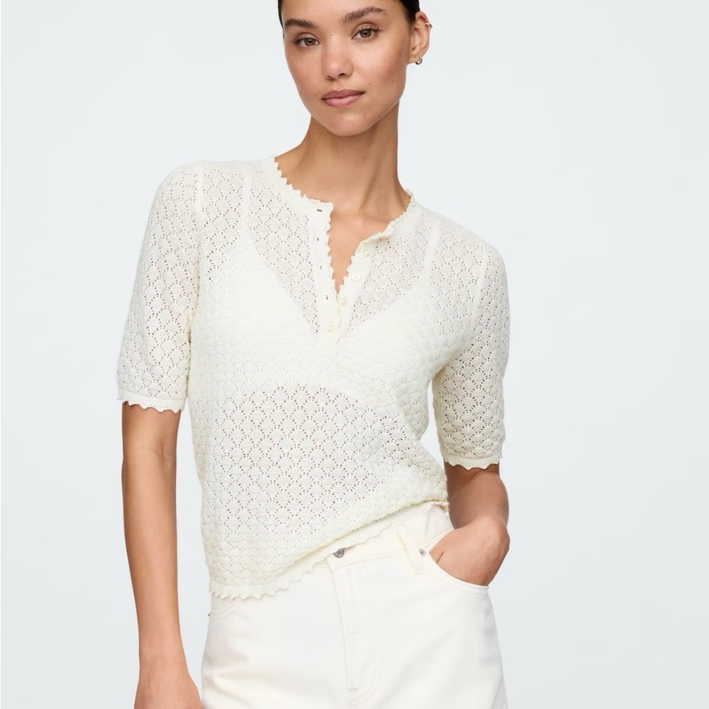 GAP Cream Fitted Blouse with Mandarin Collar